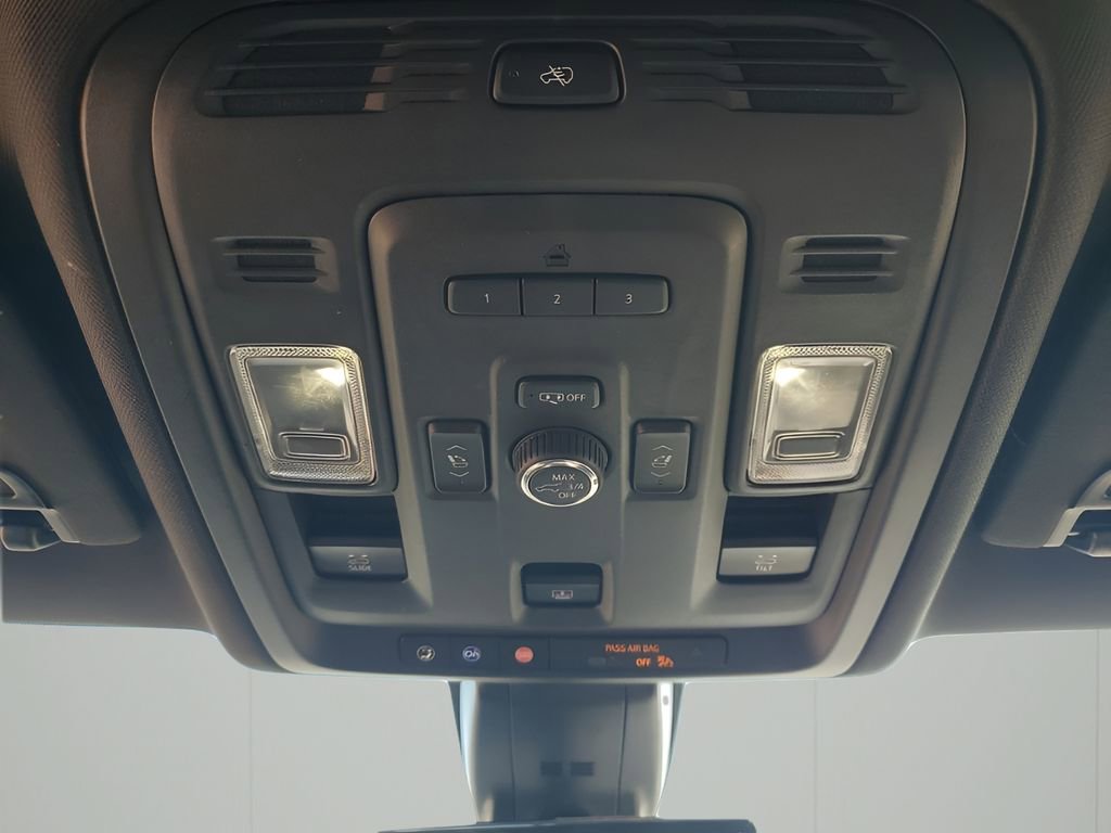 Used 2021 GMC Yukon Denali w/ Denali Premium Package image 42