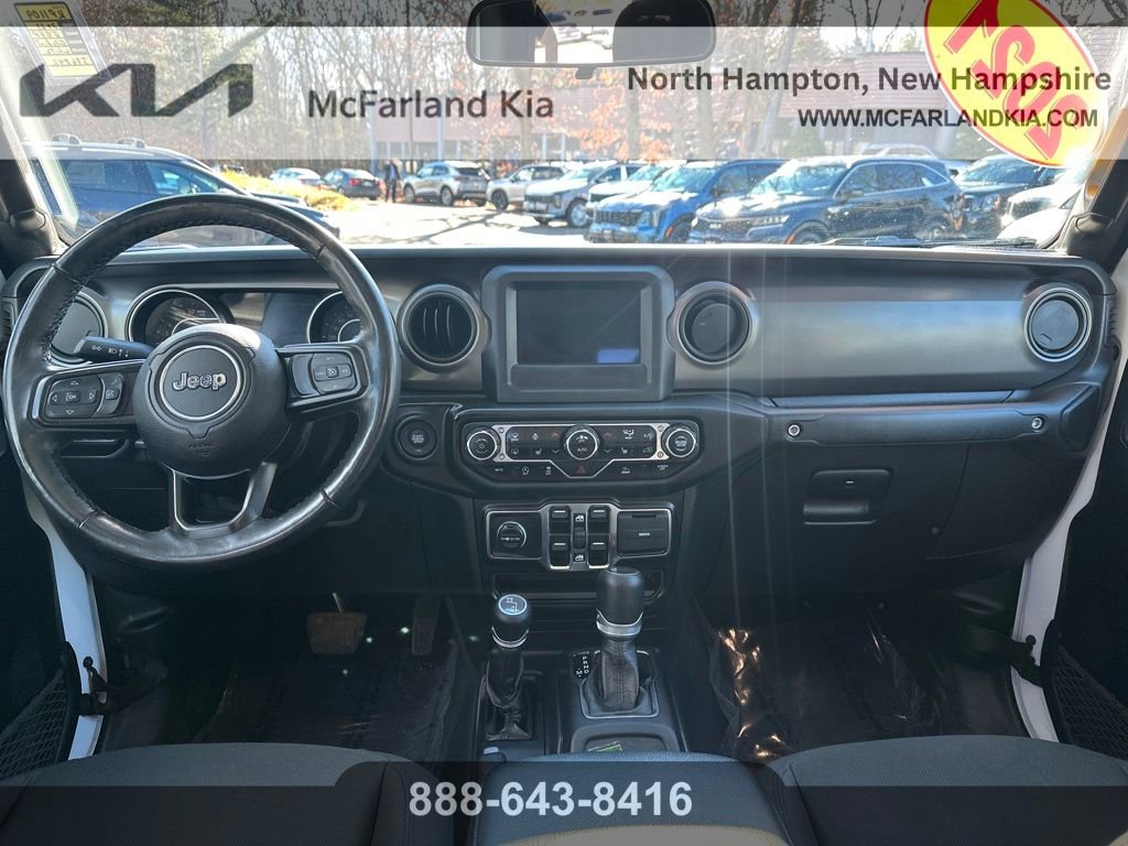 Used 2021 Jeep Gladiator Willys image 14