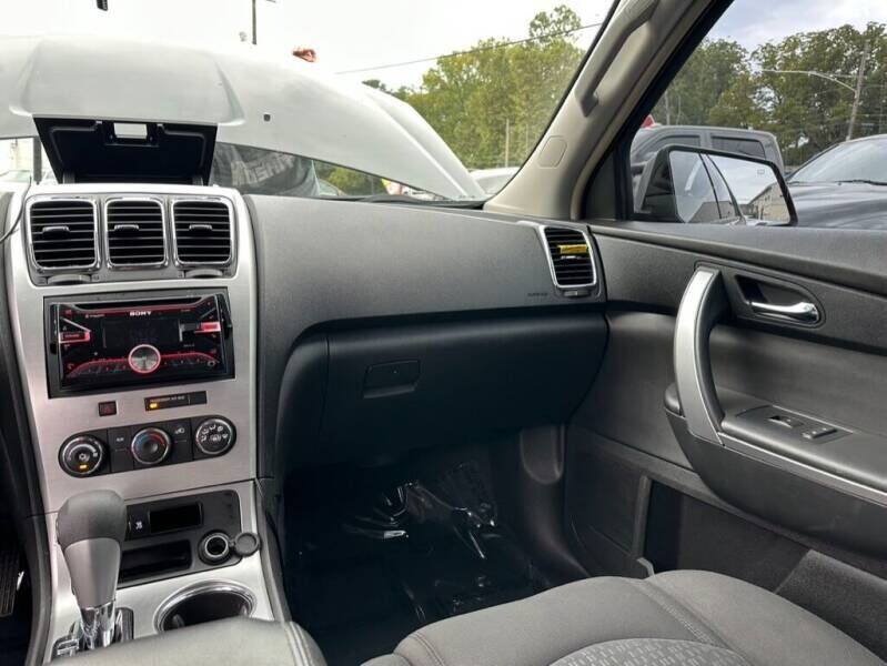Used 2008 GMC Acadia SLE w/ Preferred Package FWD image 18