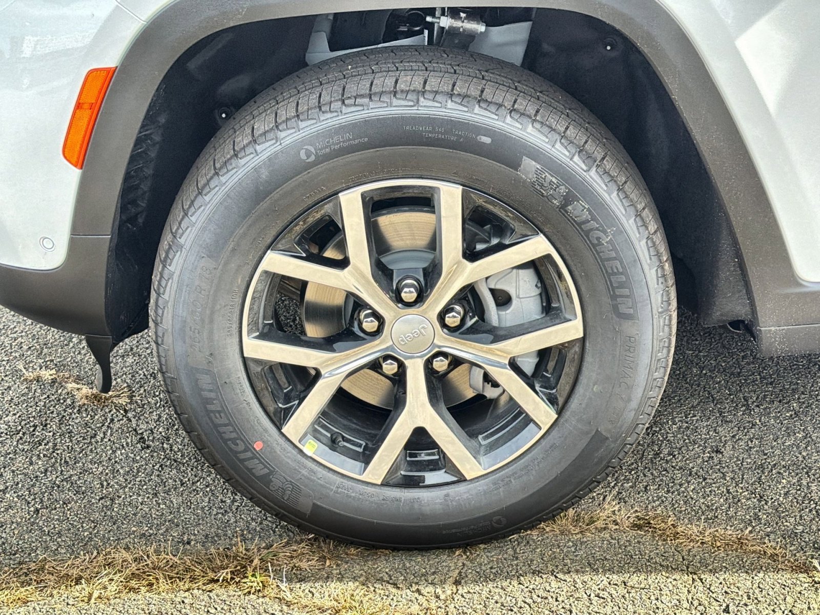 New 2025 Jeep Grand Cherokee Limited w/ Luxury Tech Group II image 12