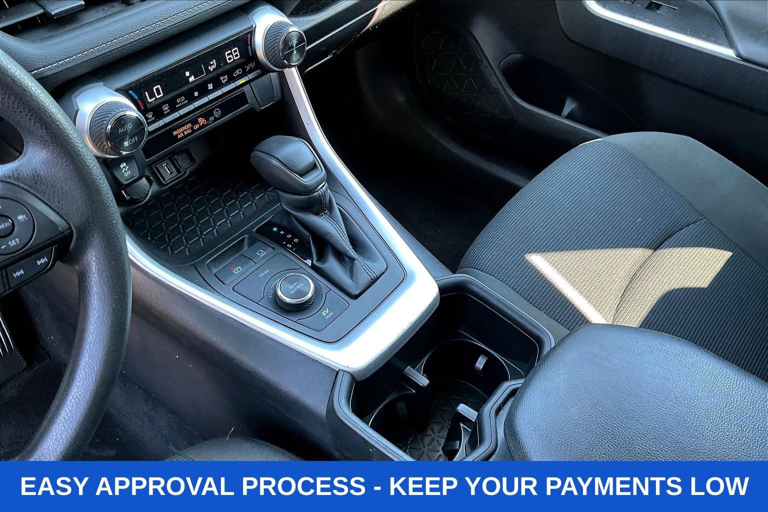 Used 2022 Toyota RAV4 LE AWD/4WD image 22