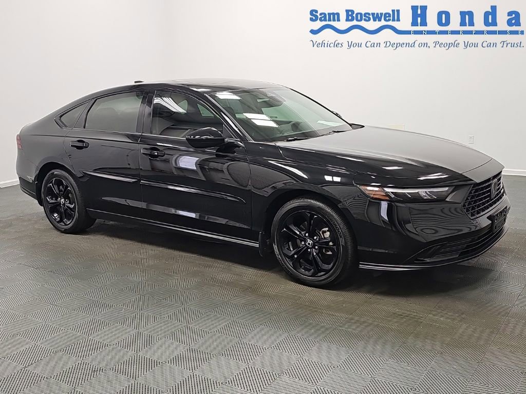 Used 2025 Honda Accord SE image 1
