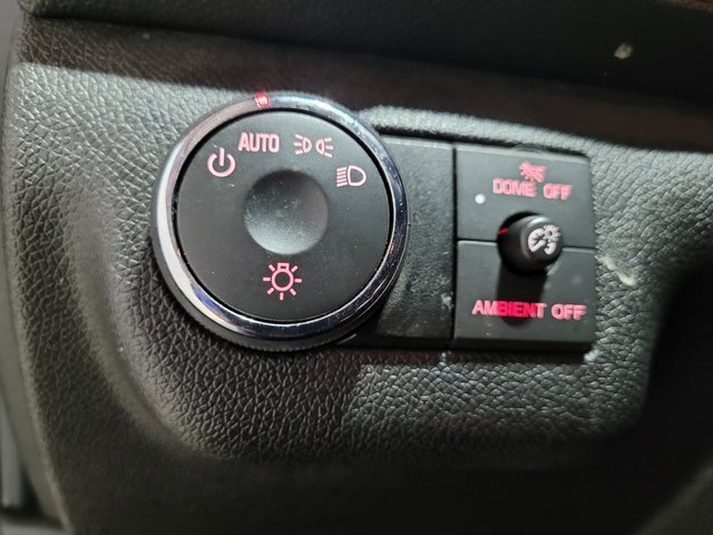 Used 2015 GMC Acadia SLE image 40