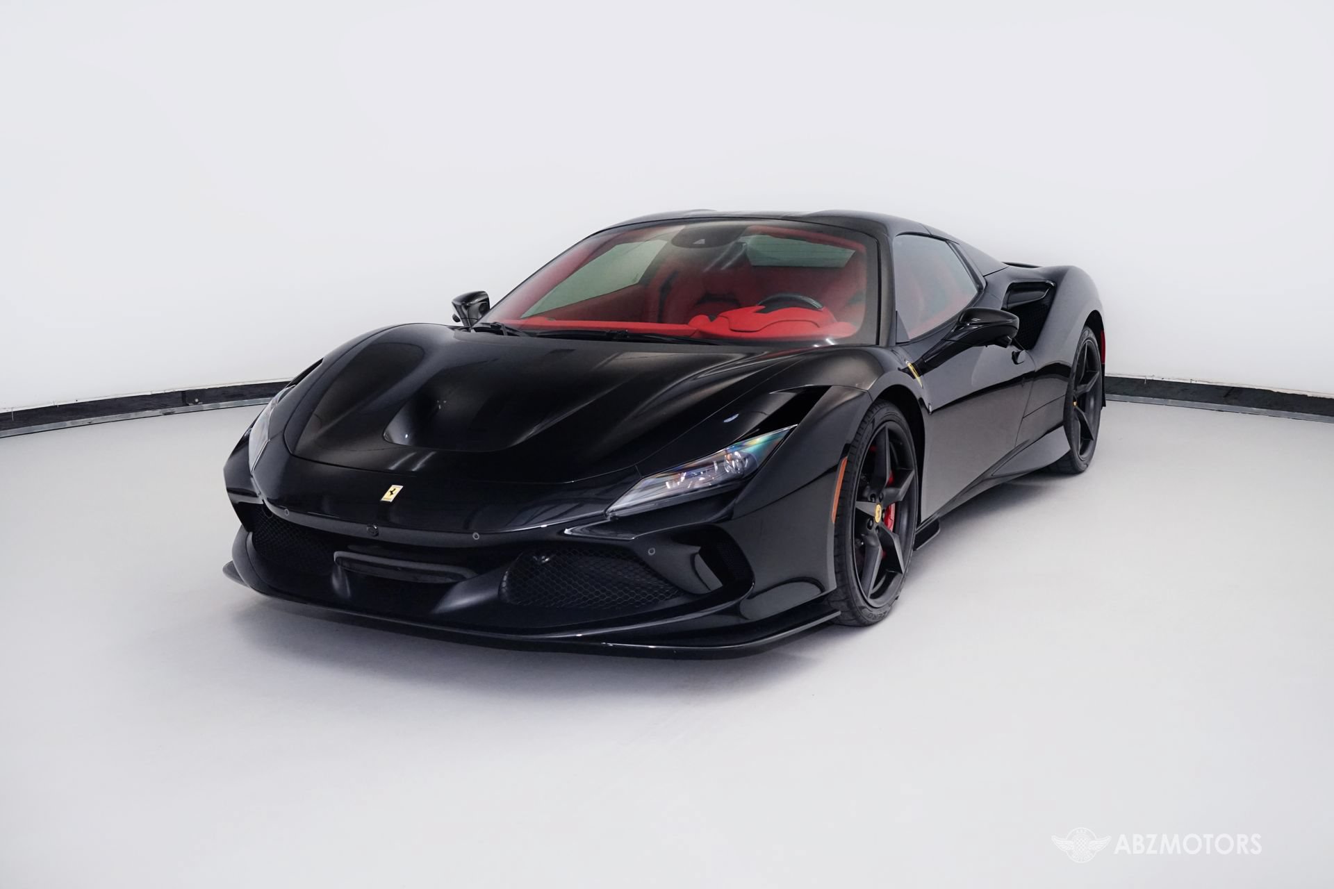 Used 2021 Ferrari F8 Tributo RWD image 2