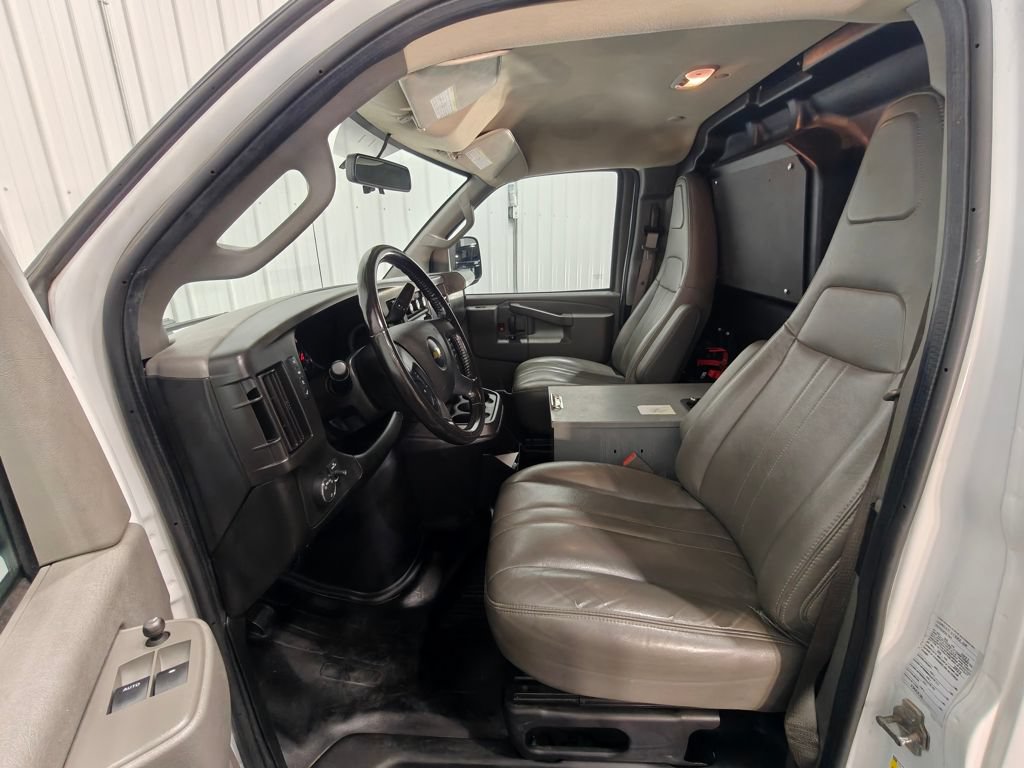 Used 2022 Chevrolet Express 2500 w/ Driver Convenience Package RWD image 28