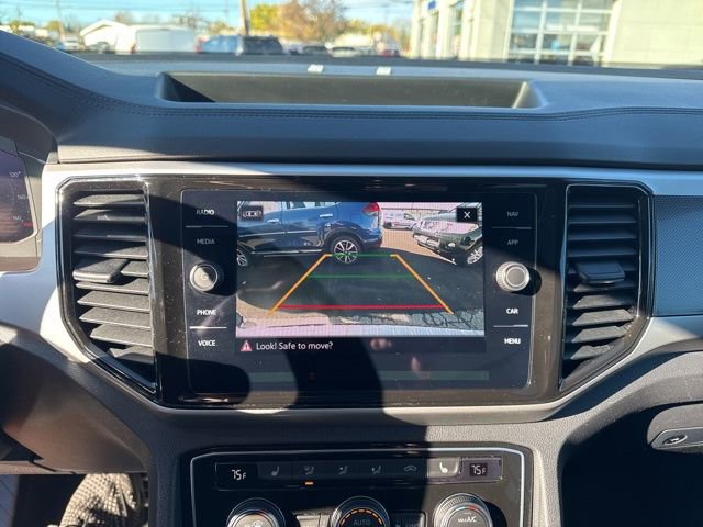 Used 2023 Volkswagen Atlas SEL R-Line image 16