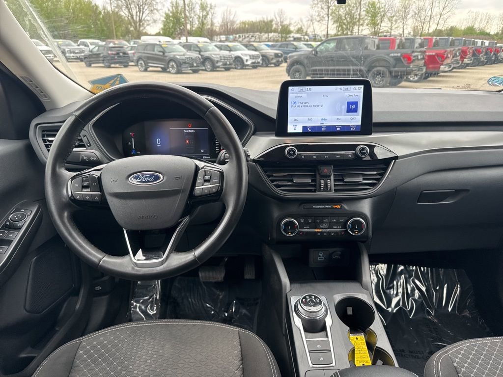 Used 2023 Ford Escape Active AWD/4WD image 6