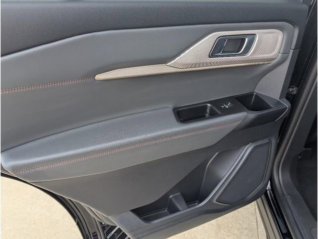 New 2025 Ford Explorer Active w/ Active Comfort Package image 11