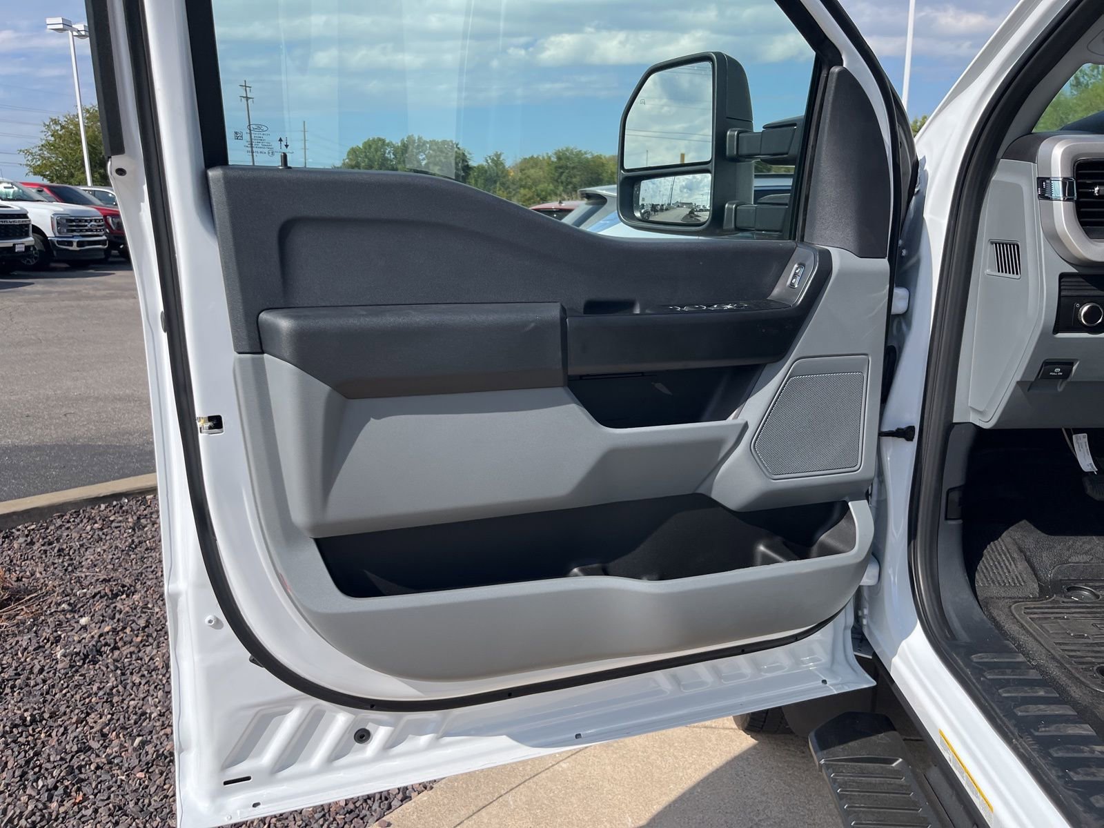 New 2026 Ford F550 4x4 Crew Cab image 29