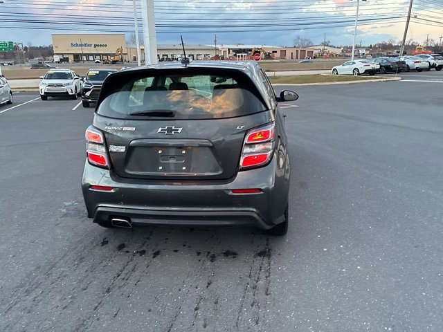 Used 2018 Chevrolet Sonic LT w/ Convenience Package image 9