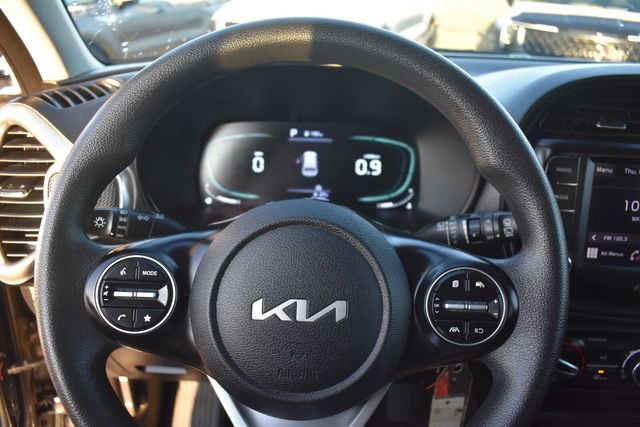 Certified 2023 Kia Soul LX w/ LX Technology Package image 25