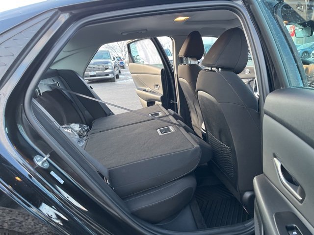 Used 2024 Hyundai Elantra SEL w/ Convenience Package image 24