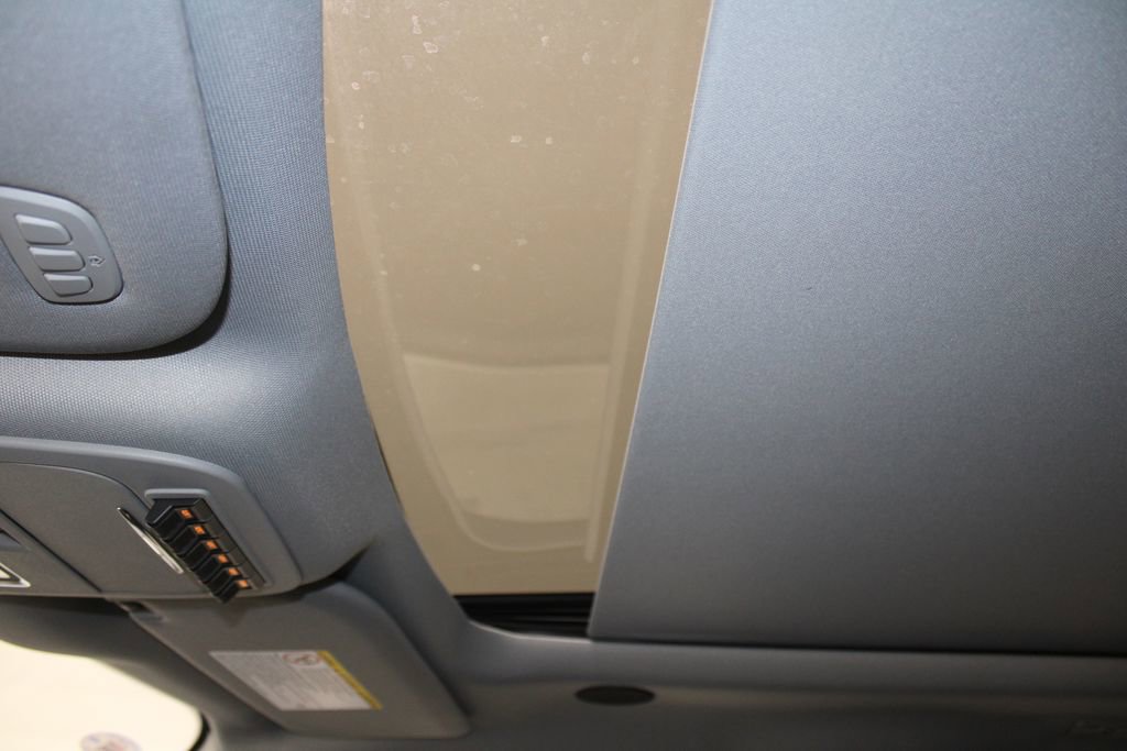 New 2025 Ford F350 Lariat w/ Lariat Ultimate Package image 44