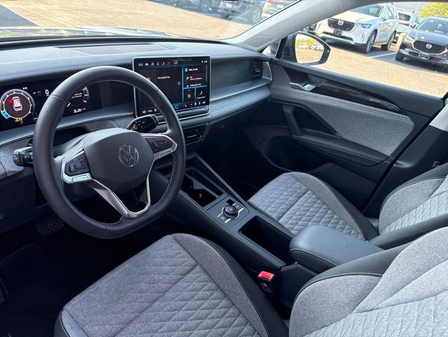 Certified 2025 Volkswagen Tiguan S AWD/4WD image 8