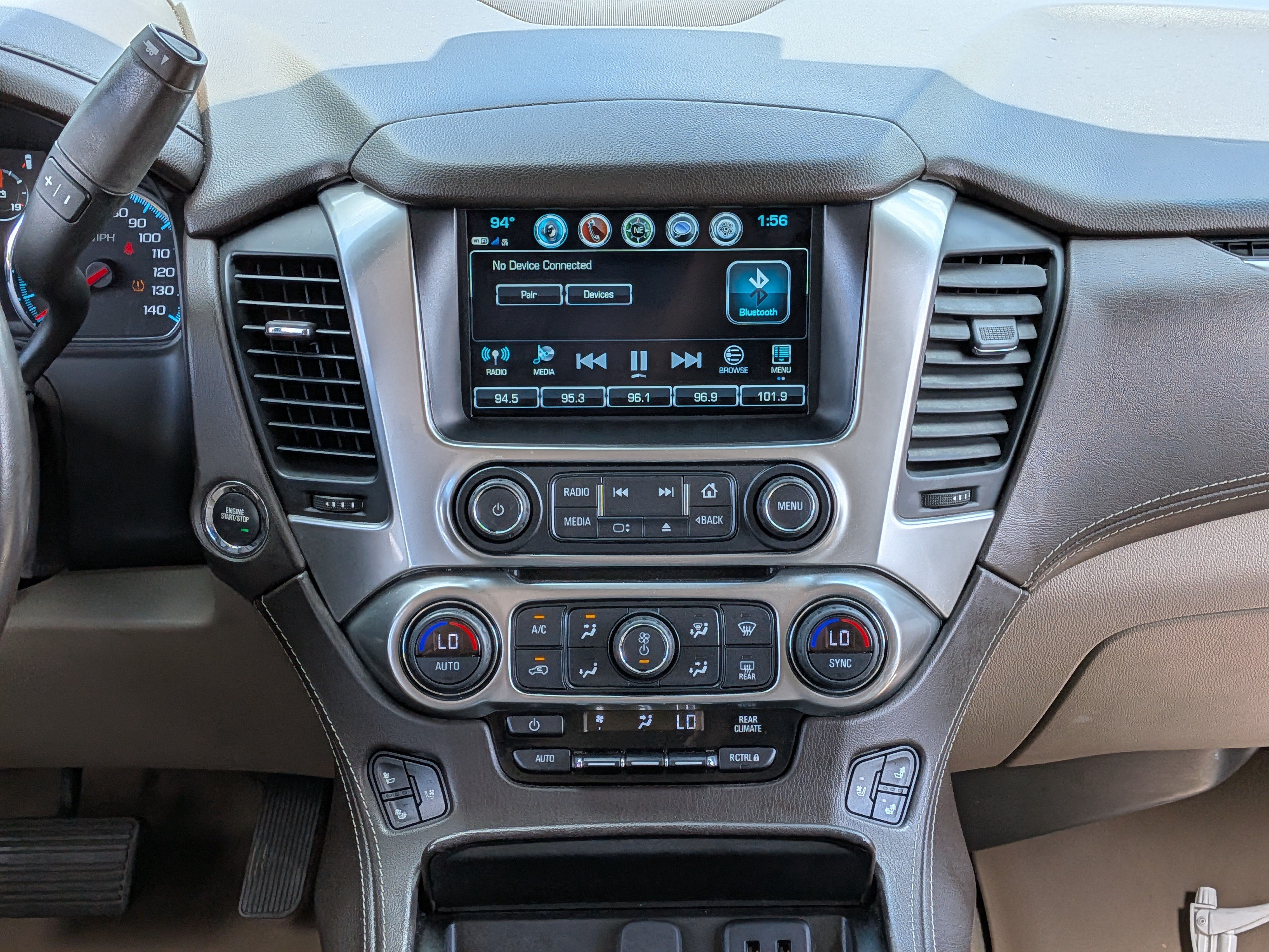Used 2019 Chevrolet Suburban Premier AWD/4WD image 20