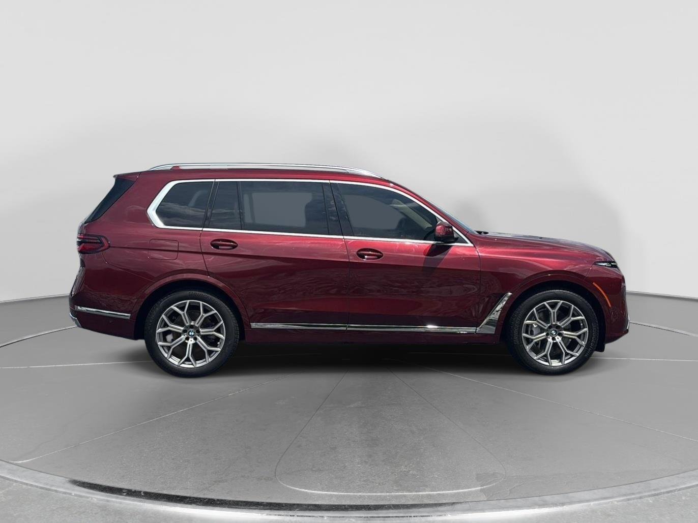 Used 2024 BMW X7 xDrive40i w/ Premium Package AWD/4WD image 6