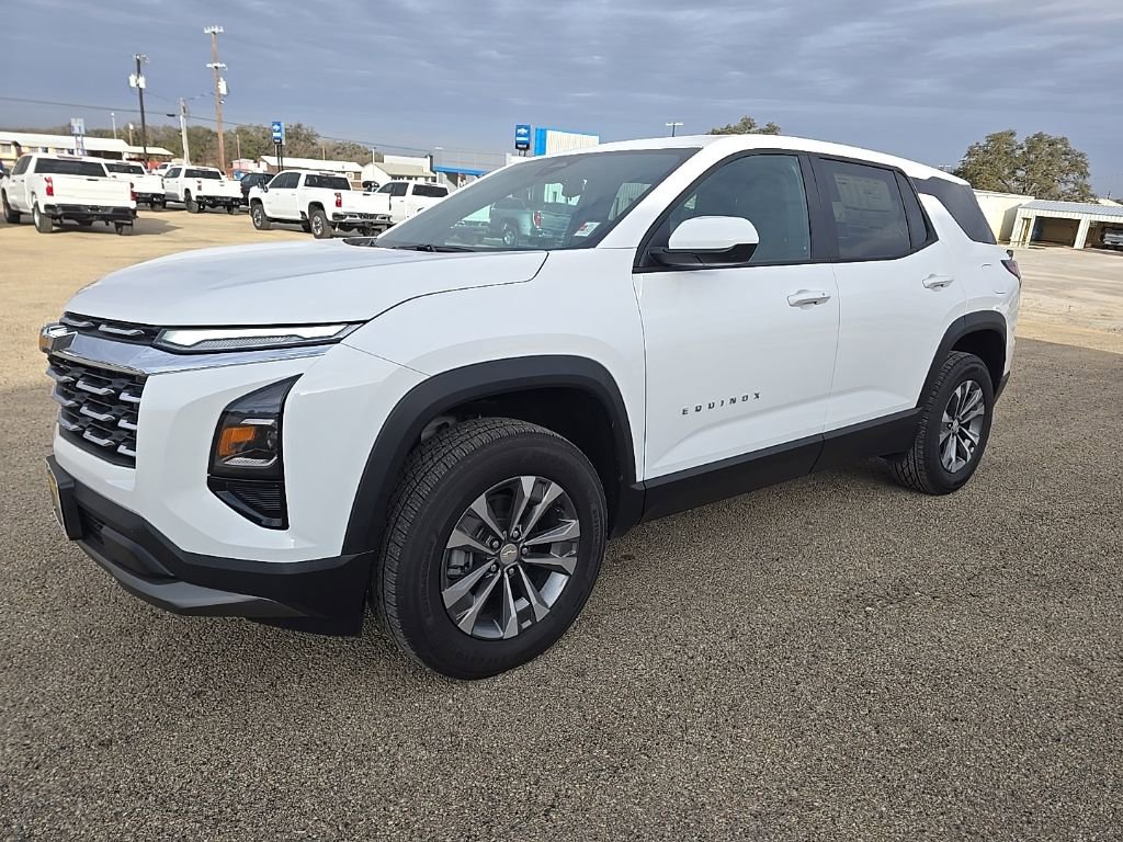 New 2026 Chevrolet Equinox LT w/ Convenience Package II image 1