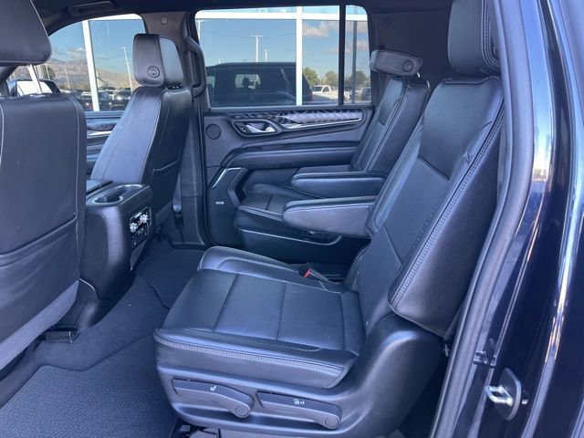 Used 2022 GMC Yukon XL Denali image 13