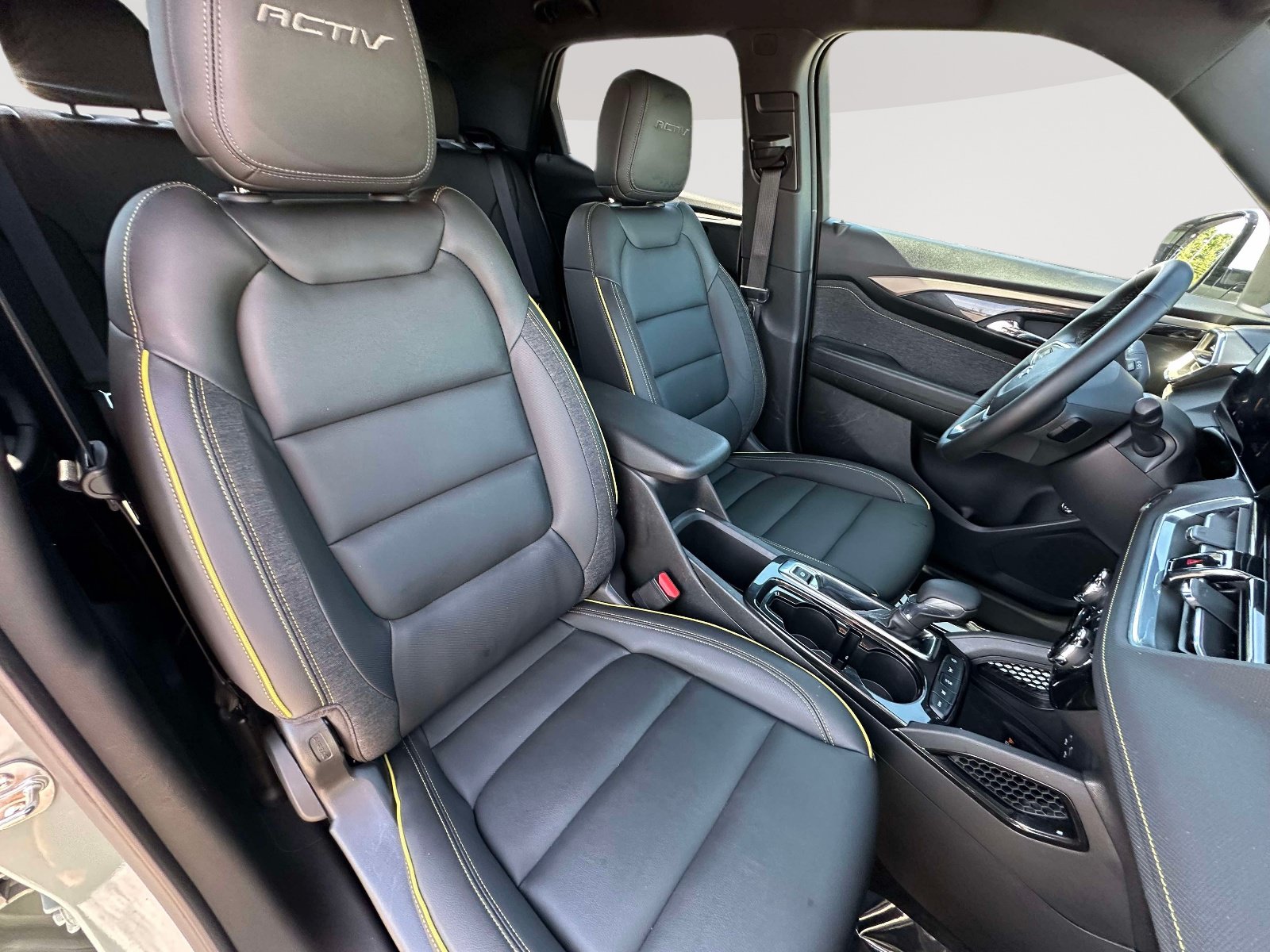 Used 2024 Chevrolet TrailBlazer ACTIV w/ Convenience Package AWD/4WD image 26