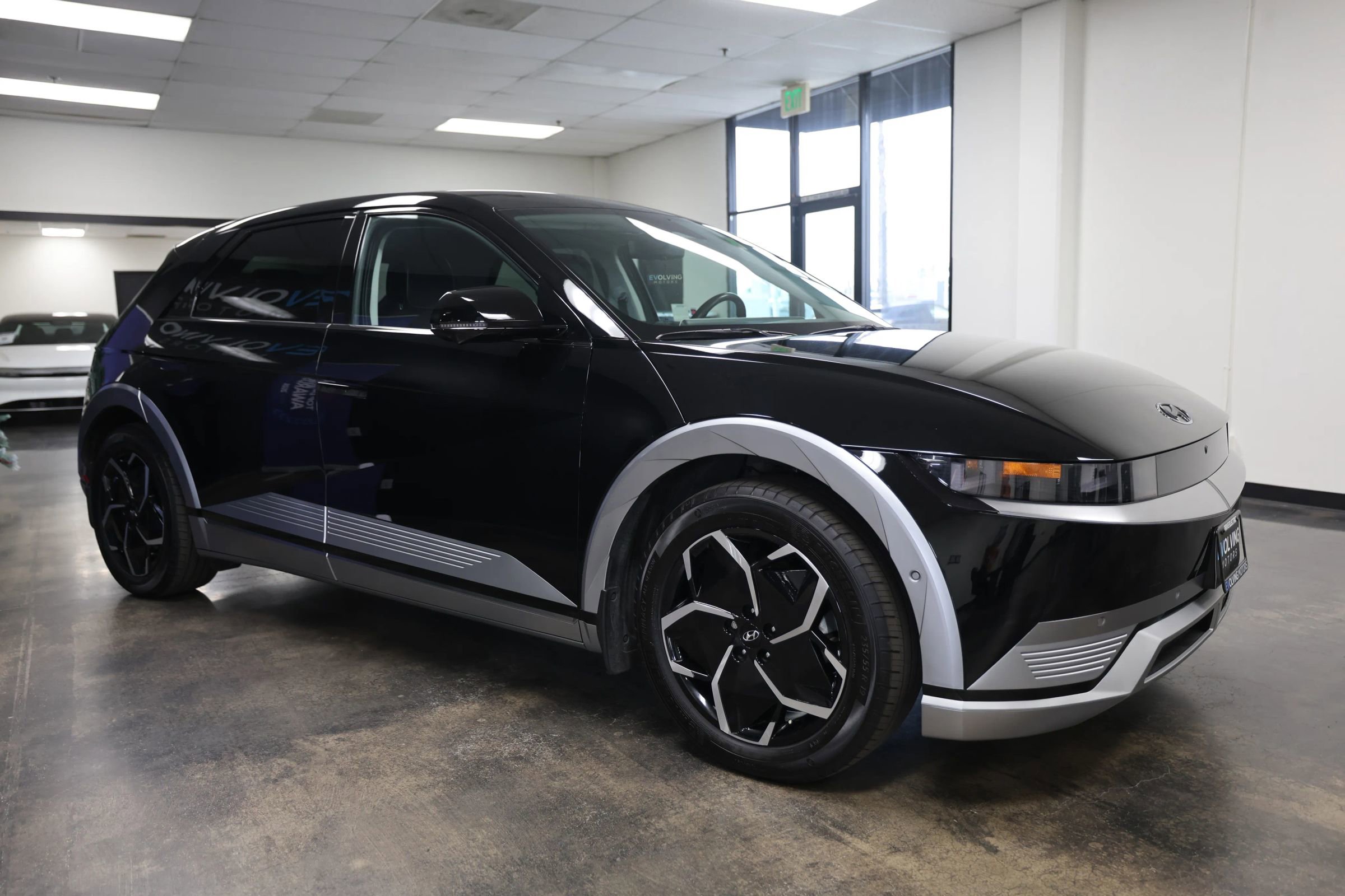 Used 2024 Hyundai Ioniq 5 Limited image 5