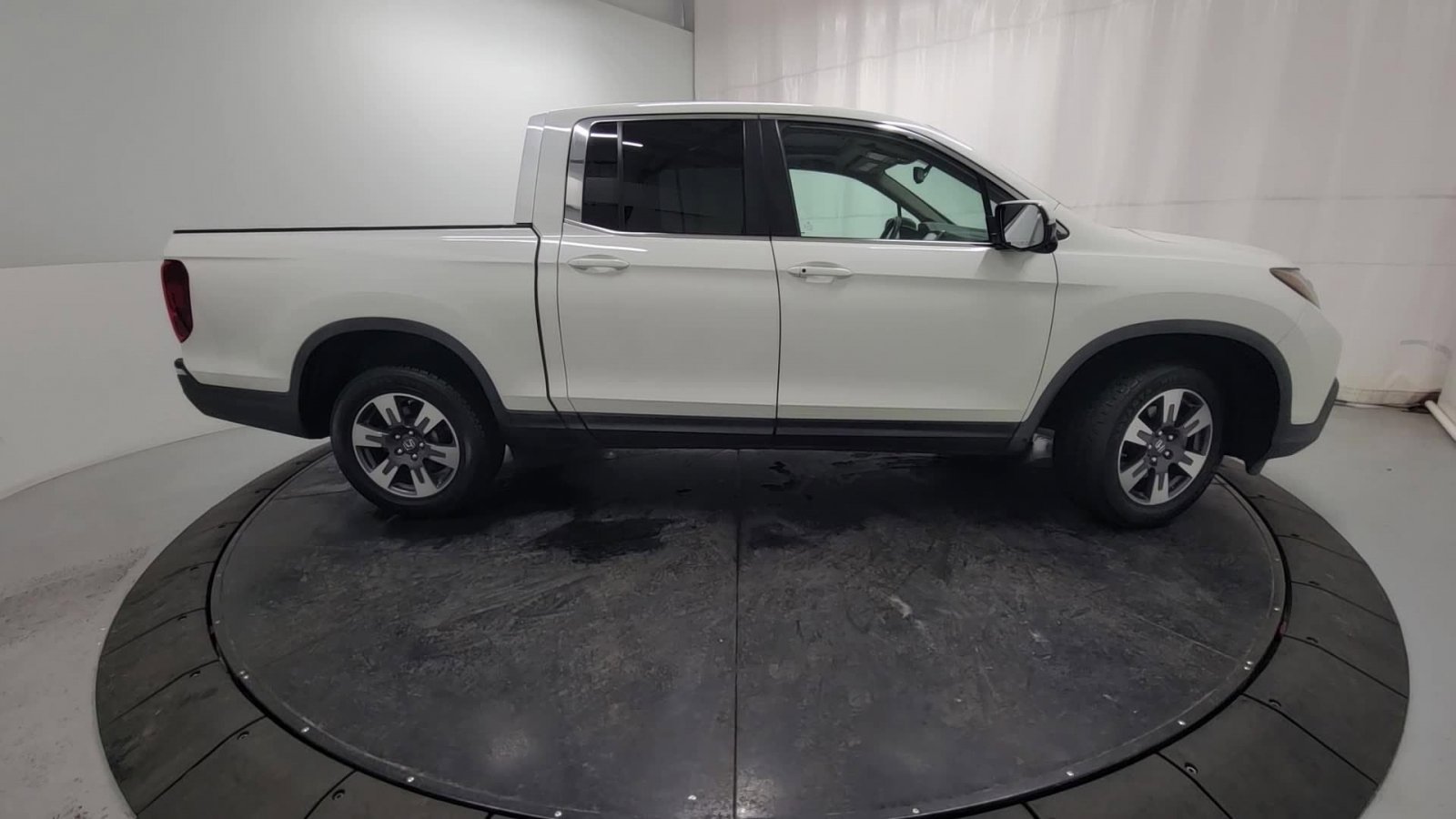 Used 2019 Honda Ridgeline RTL-T image 19