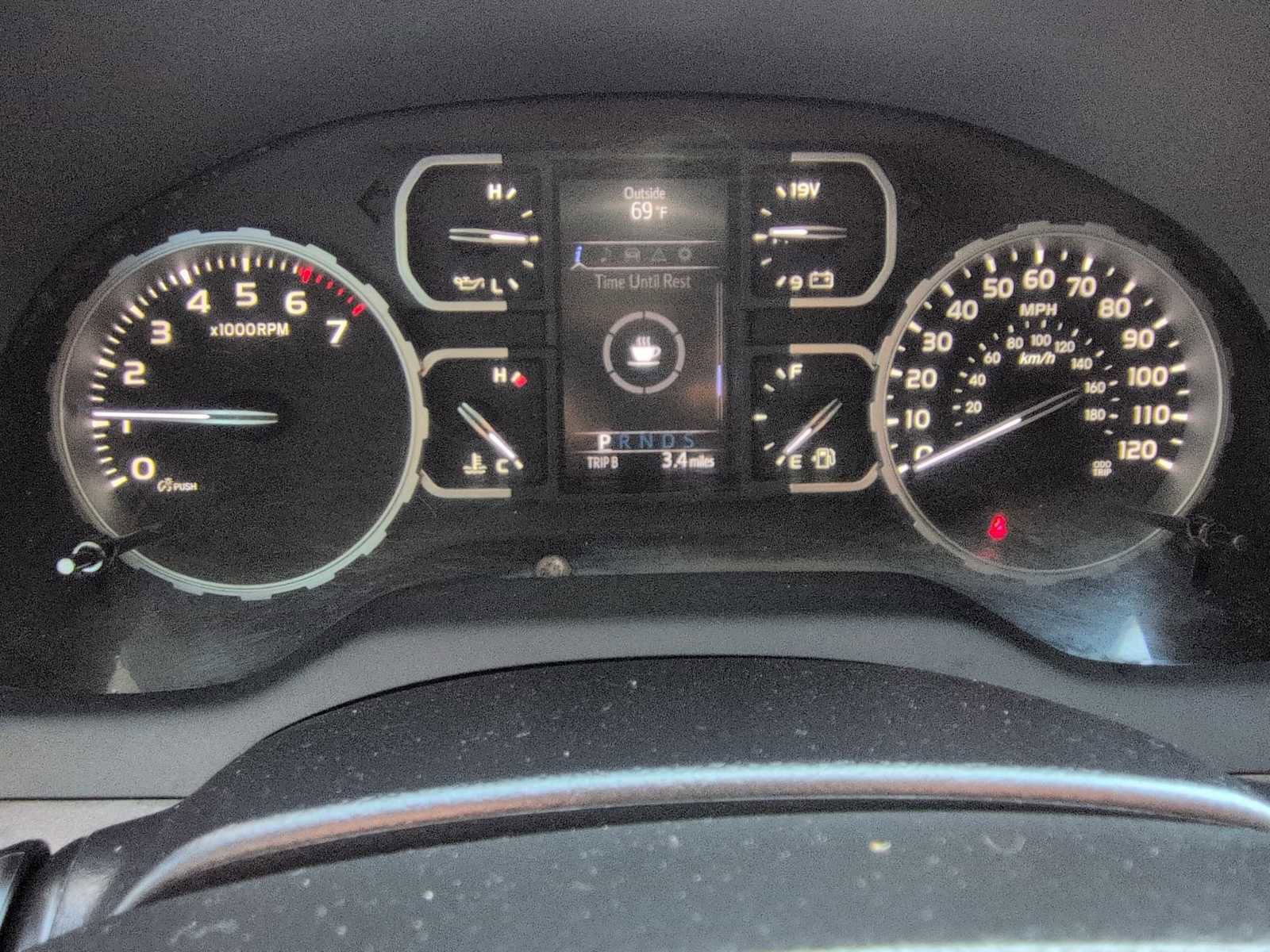 Used 2020 Toyota Tundra SR5 w/ SR5 Upgrade Package image 33