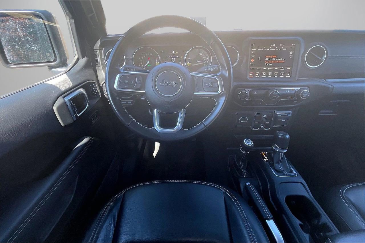 Used 2022 Jeep Wrangler Unlimited Sahara image 12