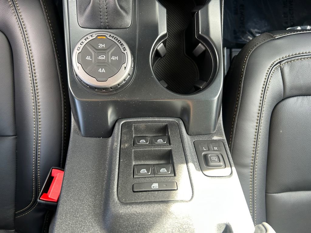 New 2025 Ford Bronco Badlands image 50