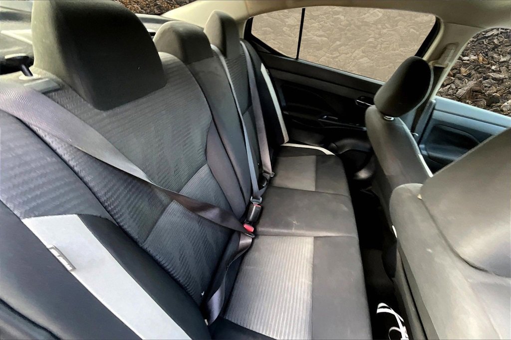 Used 2021 Nissan Versa SV image 24