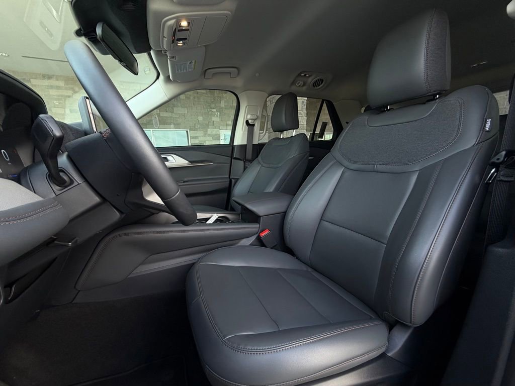 New 2026 Ford Explorer Active w/ Active Comfort Package RWD image 40