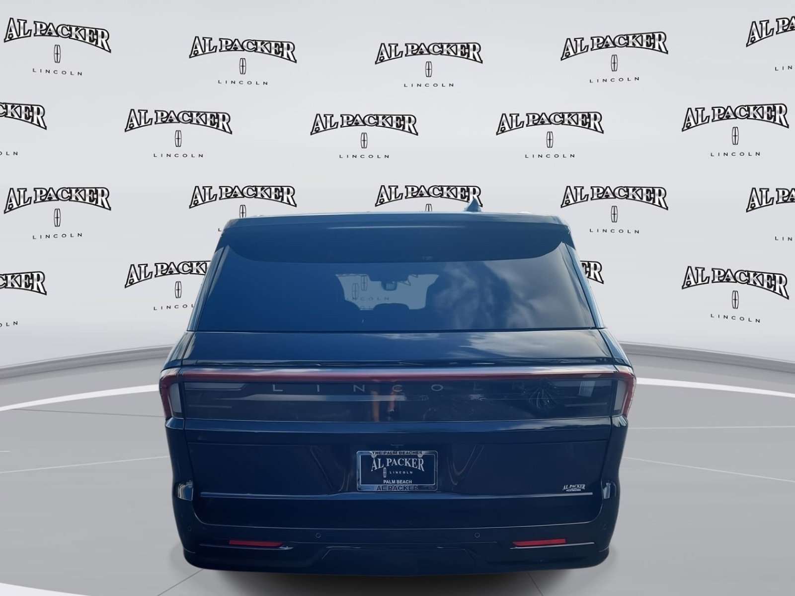 New 2025 Lincoln Navigator L Black Label AWD/4WD image 4