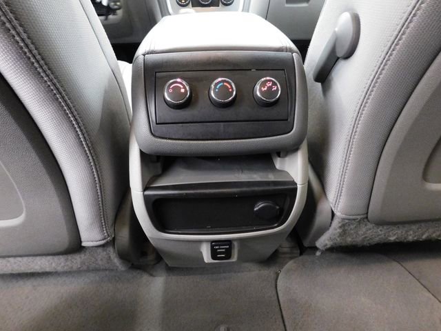 Used 2015 GMC Acadia SLE image 21