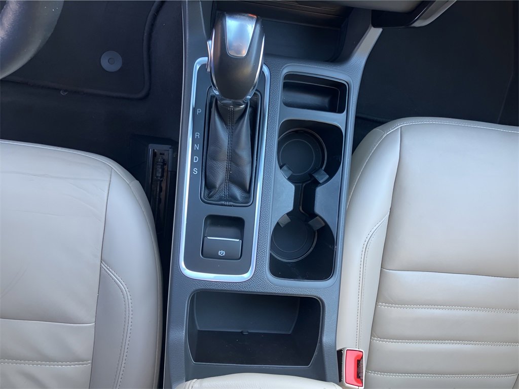 Used 2018 Ford Escape Titanium w/ Ford Safe & Smart Package image 26