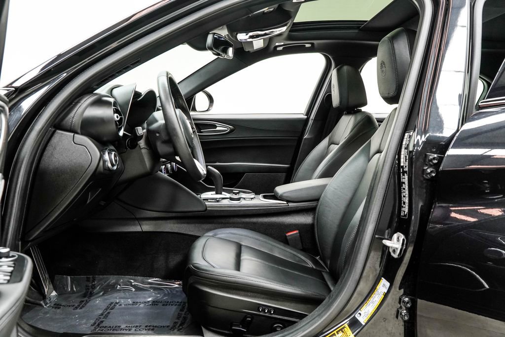 Used 2023 Alfa Romeo Giulia Ti image 16