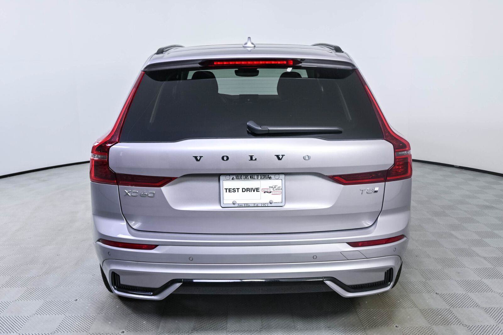 New 2026 Volvo XC60 T8 Plus w/ Climate Package AWD/4WD image 28