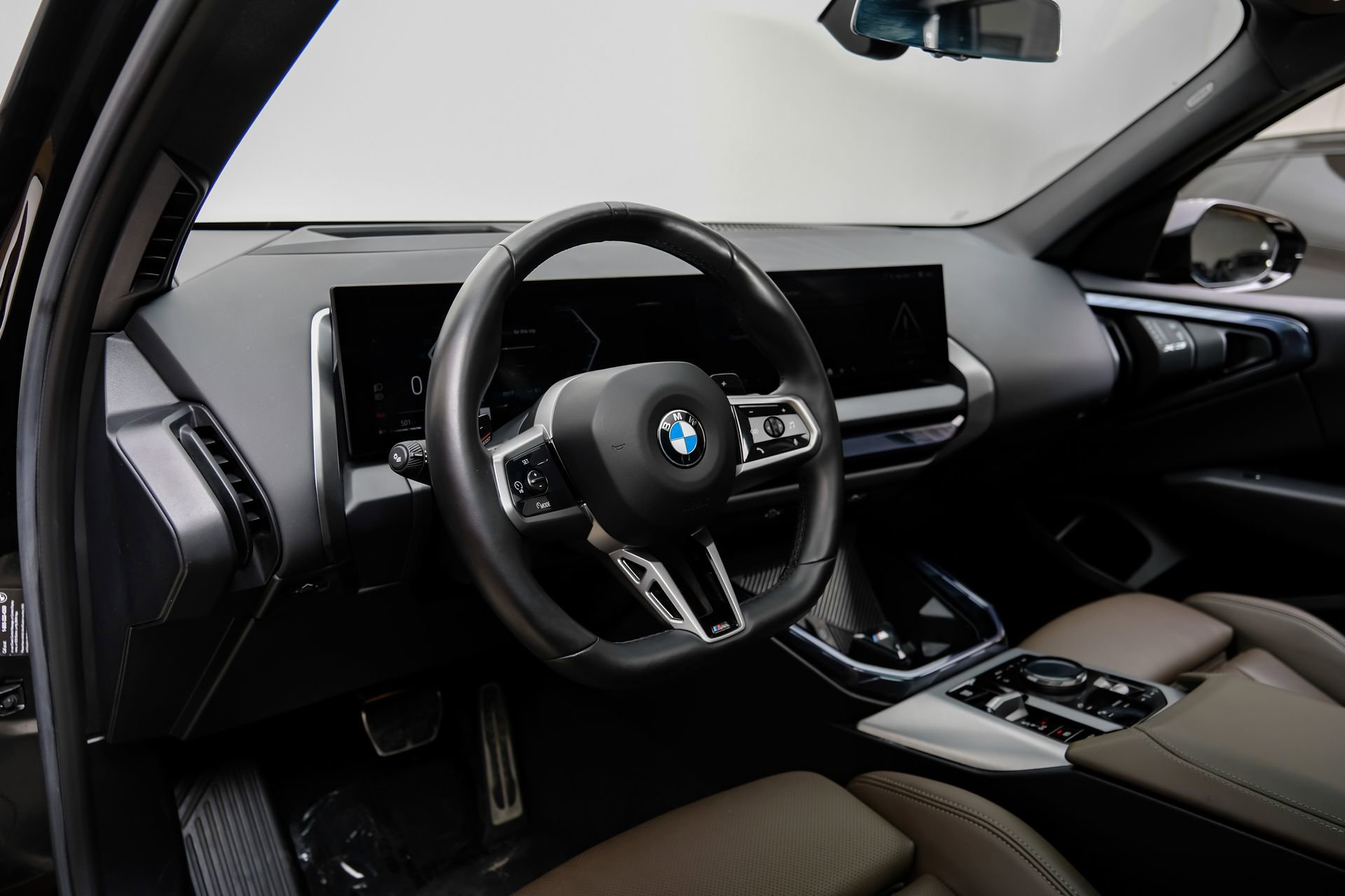 Used 2025 BMW X3 xDrive30 AWD/4WD image 3