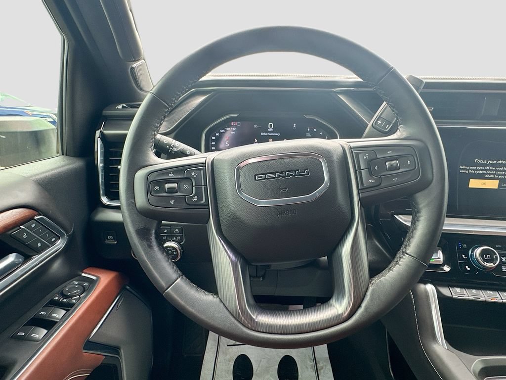 Used 2024 GMC Sierra 3500 Denali Ultimate AWD/4WD image 13