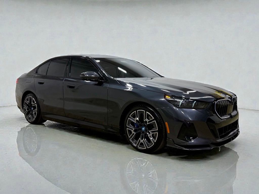 Used 2025 BMW i5 xDrive40 w/ M Sport Package image 15