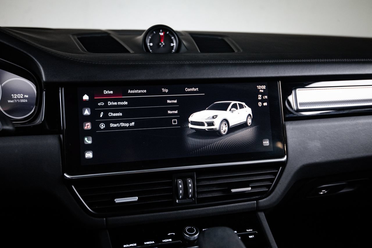Certified 2023 Porsche Cayenne Platinum Edition AWD/4WD image 18