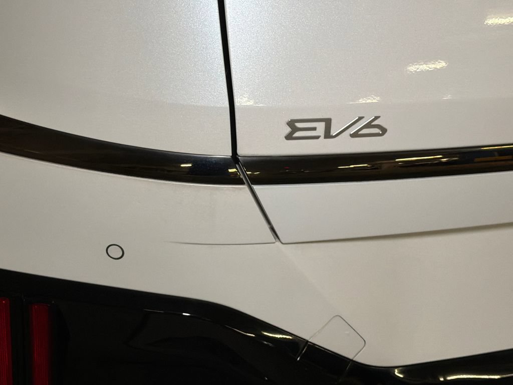 Certified 2023 Kia EV6 GT AWD/4WD image 7