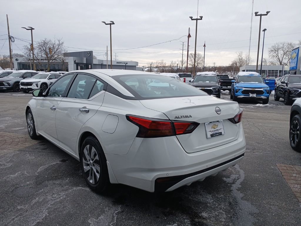Used 2024 Nissan Altima 2.5 S image 8