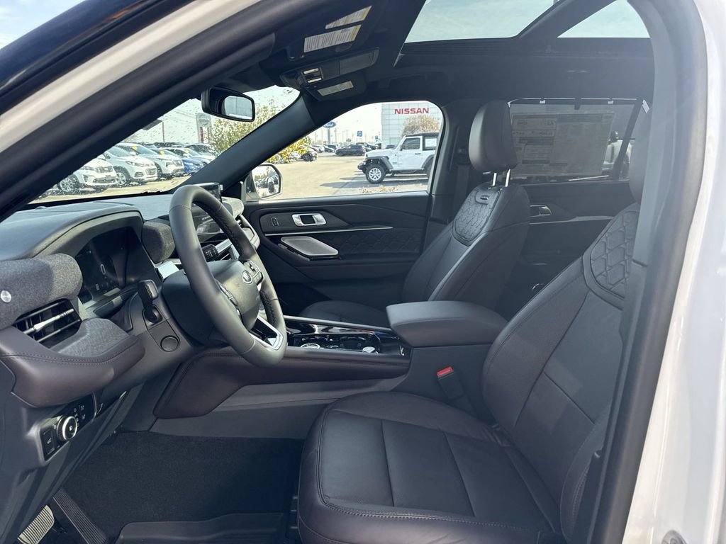 New 2025 Ford Explorer Platinum w/ LUX Leather Package image 29