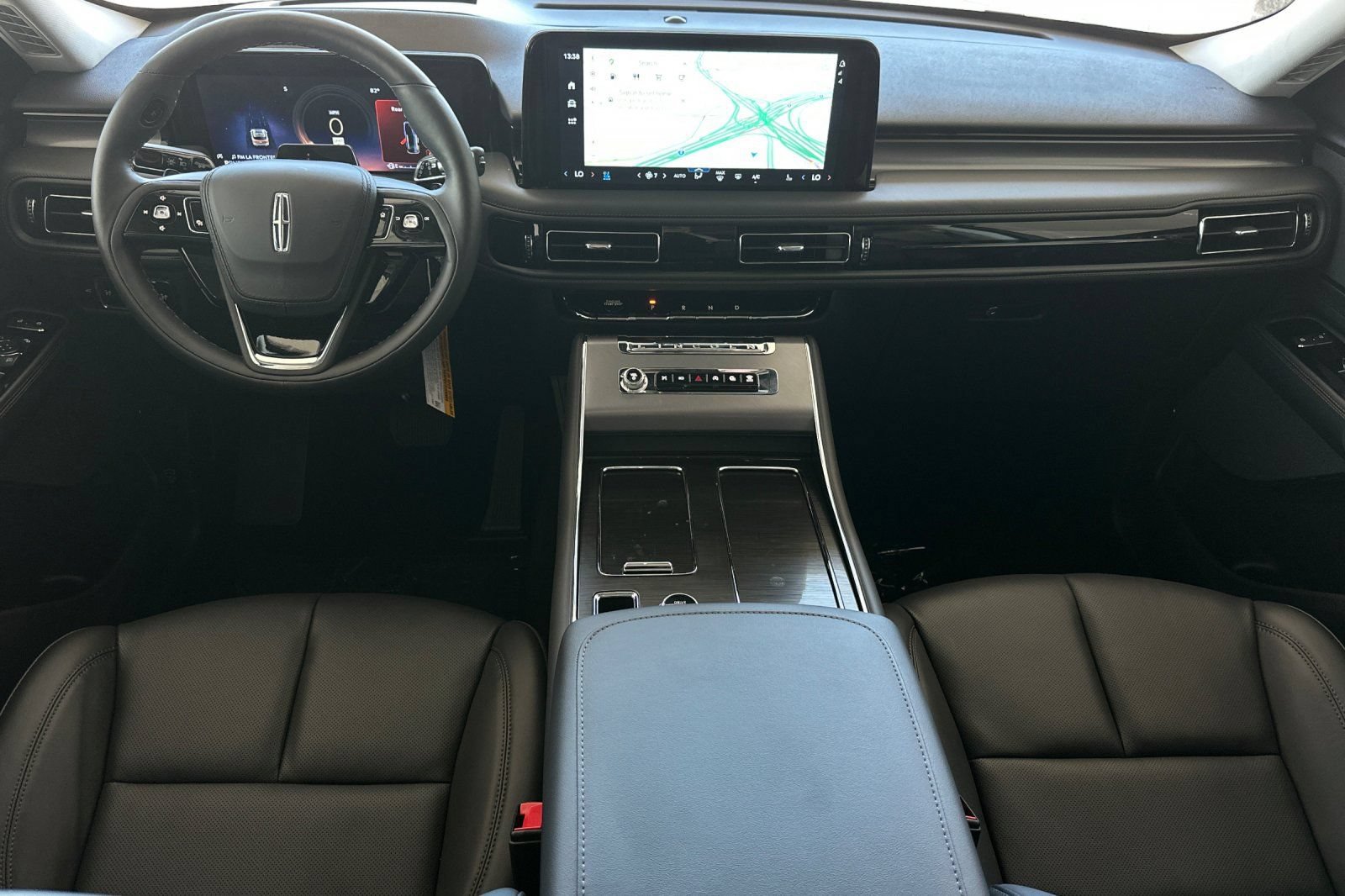 New 2026 Lincoln Aviator 2WD image 12