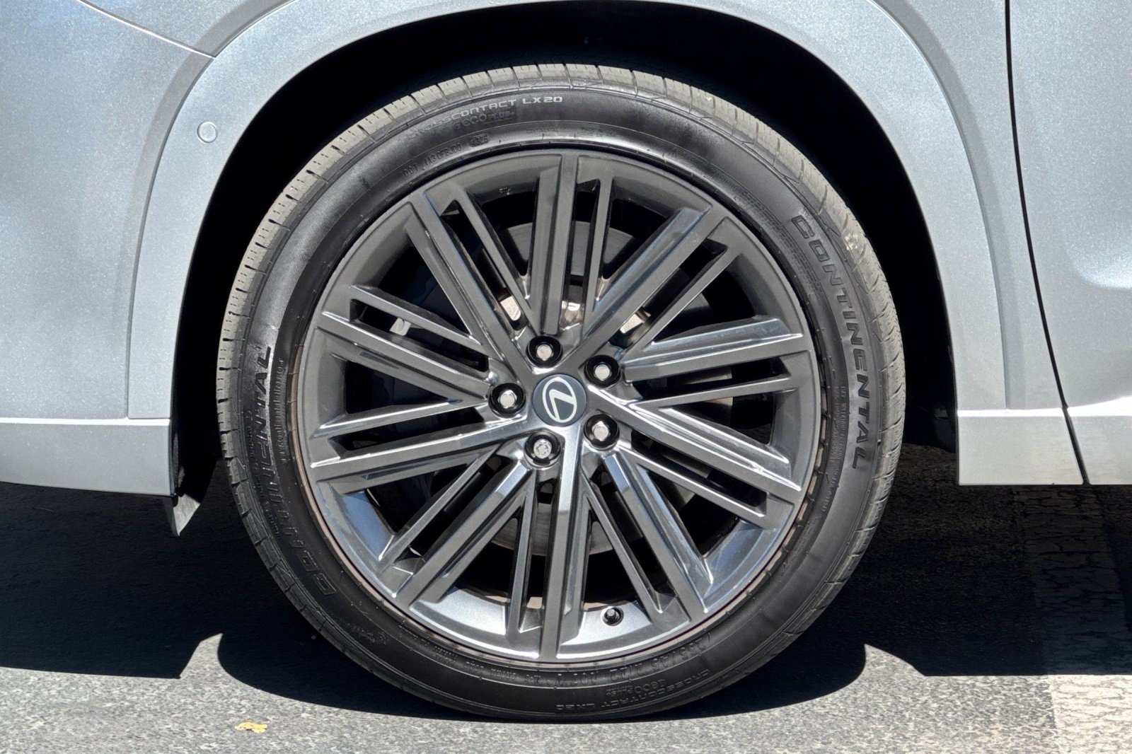 Certified 2026 Lexus TX 550h AWD Plug-In Hybrid w/ Technology Package image 39