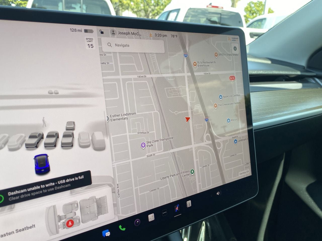 Used 2023 Tesla Model Y Long Range AWD/4WD image 28