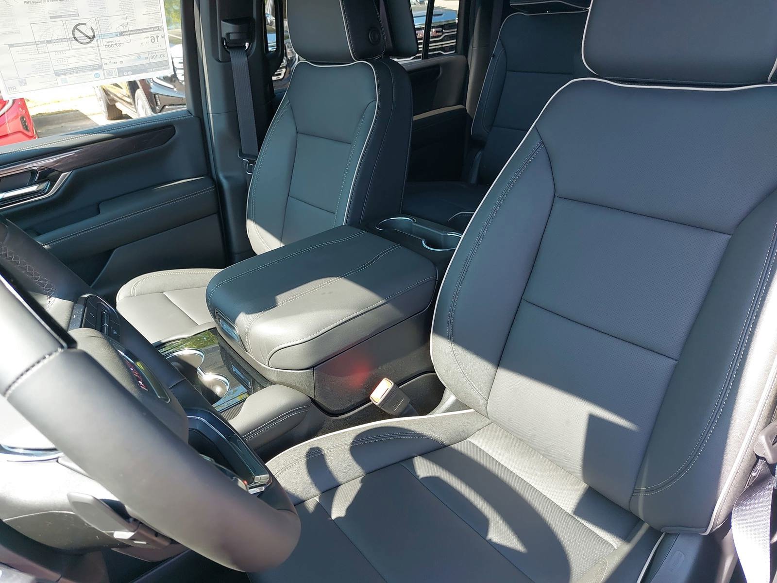 New 2026 GMC Yukon XL Elevation w/ Elevation Premium Package AWD/4WD image 17