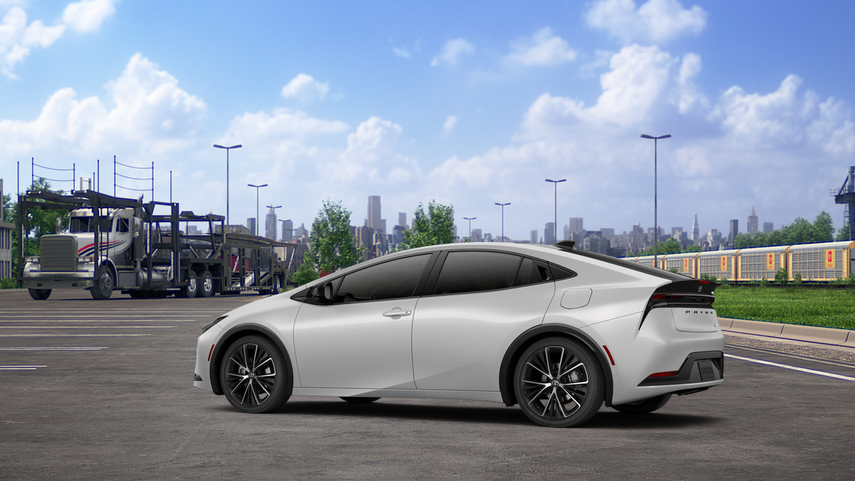 New 2027 Toyota Prius XLE FWD image 7