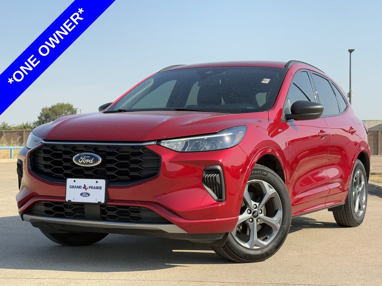 Certified 2024 Ford Escape ST-Line w/ Tech Pack #1 FWD image 2
