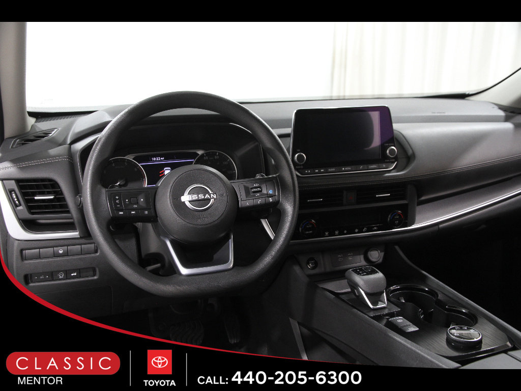 Used 2024 Nissan Rogue SV AWD/4WD image 6