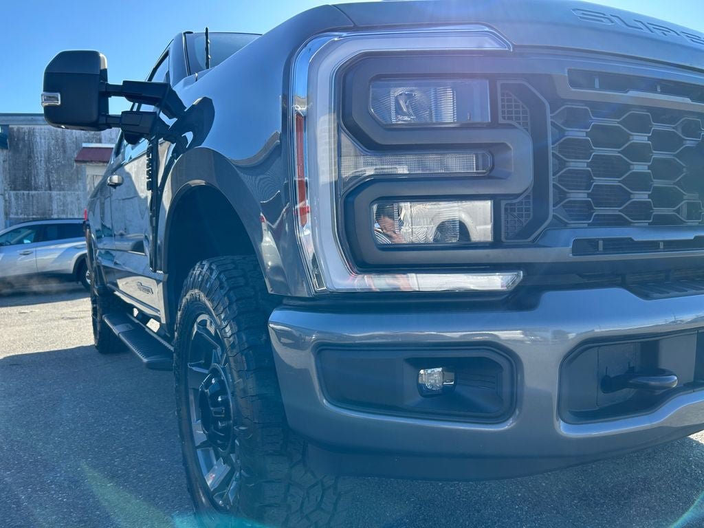 Used 2023 Ford F250 Lariat w/ Sport Appearance Package AWD/4WD image 35